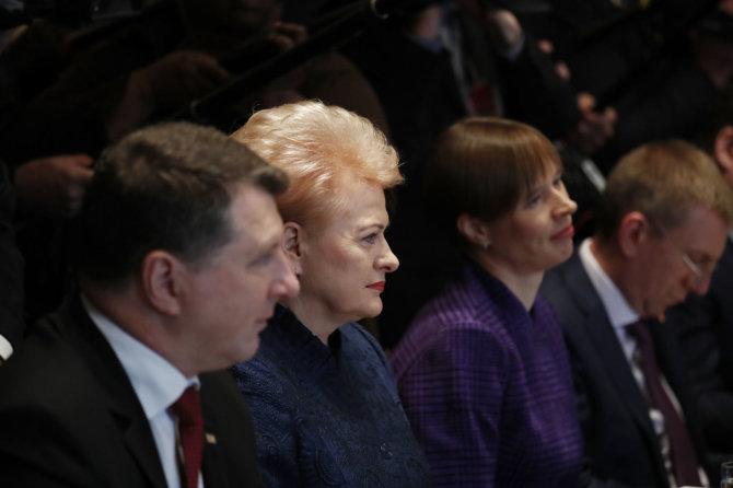 „Reuters“/„Scanpix“ nuotr./D.Trumpo ir Baltijos šalių prezidentų susitikimas Baltuosiuose rūmuose
