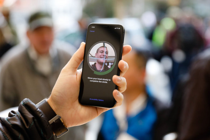 AFP/„Scanpix“ nuotr./„Apple iPhone X“ supažindinimas su naudotojo veidu