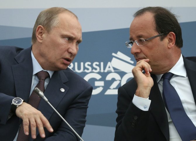 „Reuters“/„Scanpix“ nuotr./Vladimiras Putinas ir Francois Hollande'as