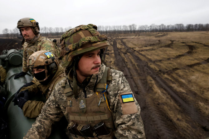 „Reuters“/„Scanpix“ nuotr./Ukrainos kariai prie Bachmuto