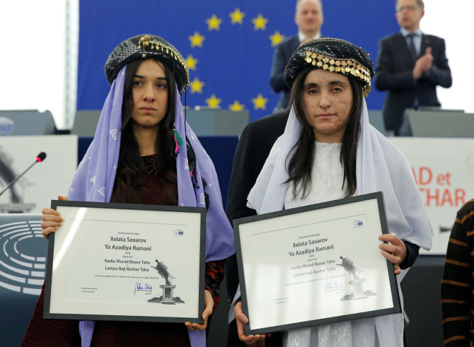 „Reuters“/„Scanpix“ nuotr./Pernai Sacharovo premija buvo skirta dviem jazidėms