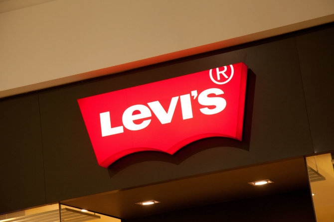 Vida Press nuotr./„Levi's“ logotipas