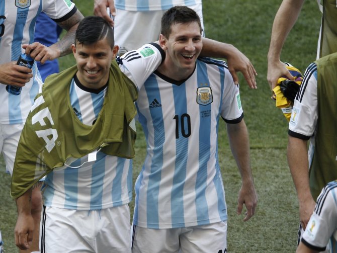 AFP/„Scanpix“ nuotr./Sergio Aguero ir Lionelis Messi