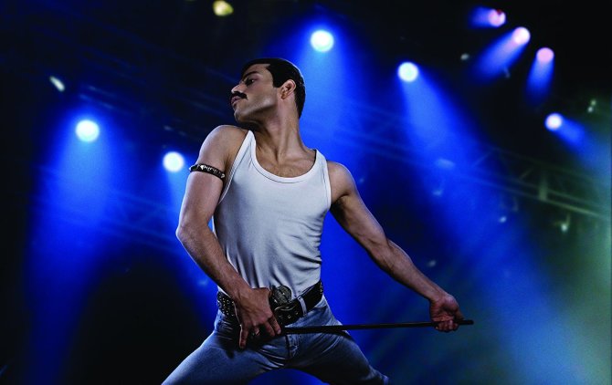 Nick Delaney/Twentieth Century Fox Film Corporation nuotr./Freddie Mercury biografiniame filme „Bohemian Rhapsody“ suvaidinęs Rami Malekas
