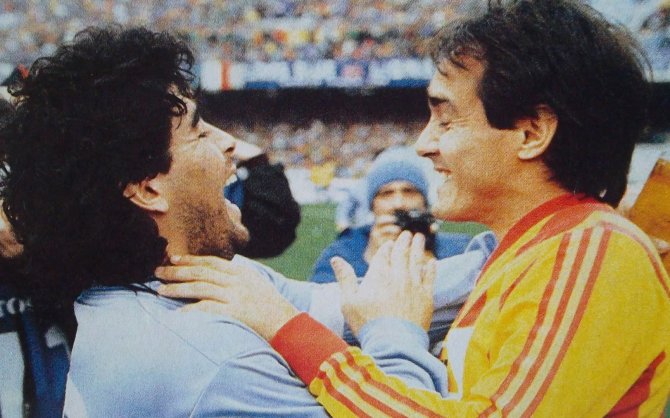 lagaleriadefutbol nuotr./Diego Maradona ir Pedro Pasculli