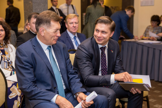 Žygimanto Gedvilos / BNS nuotr./Algirdas Butkevičius ir Mindaugas Sinkevičius
