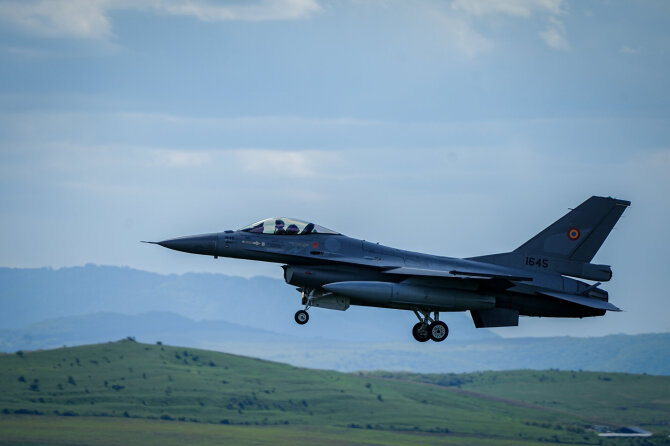 Rumunijos F-16 naikintuvas / Kay Nietfeld / dpa/picture-alliance