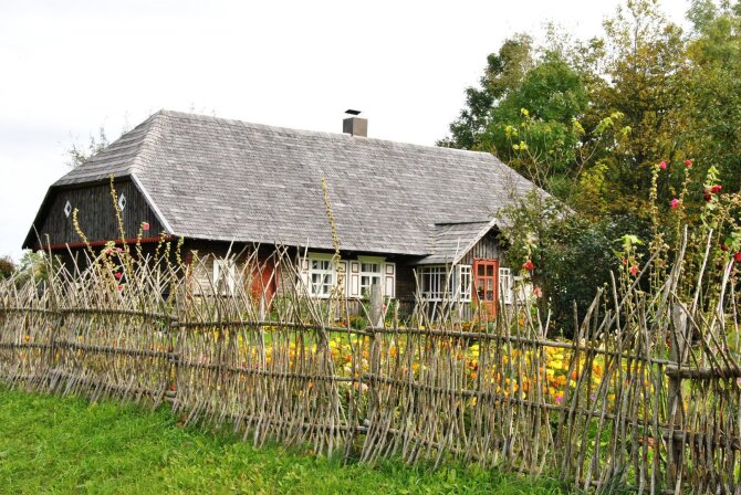 Letukų sodyba