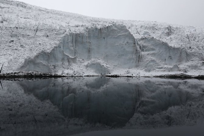 Scanpix nuotr./Milžiniškas nuo Antarktidos atskilęs ledkalnis