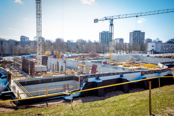 Vidmanto Balkūno / 15min nuotr./Statomas Lazdynų baseinas