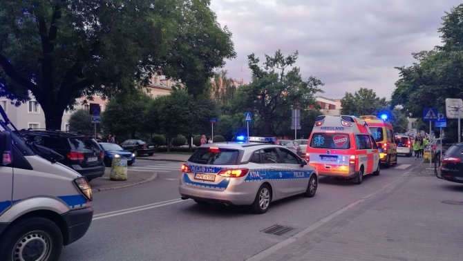 Violetos Grigaliūnaitės/15min nuotr./Lenkijos policija ir greitoji pagalba