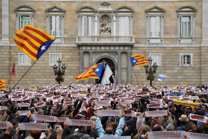 AFP/„Scanpix“ nuotr./Protestas Katalonijoje