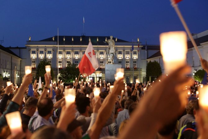 „Reuters“/„Scanpix“ nuotr./Protestas Lenkijoje