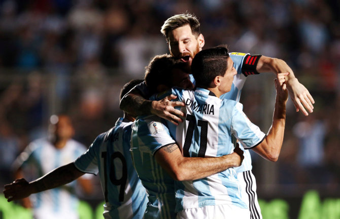 „Reuters“/„Scanpix“ nuotr./Lionelis Messi džiaugiasi su Argentinos rinktine