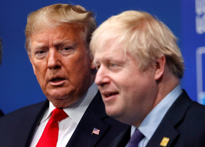 „Reuters“/„Scanpix“ nuotr./Donaldas Trumpas ir Borisas Johnsonas