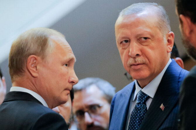 AFP/„Scanpix“ nuotr./Vladimiras Putinas ir Recepas Tayyipas Erdoganas