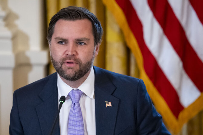 J. D. Vance'as /  / Bonnie Cash/POOL via CNP/INSTARi
