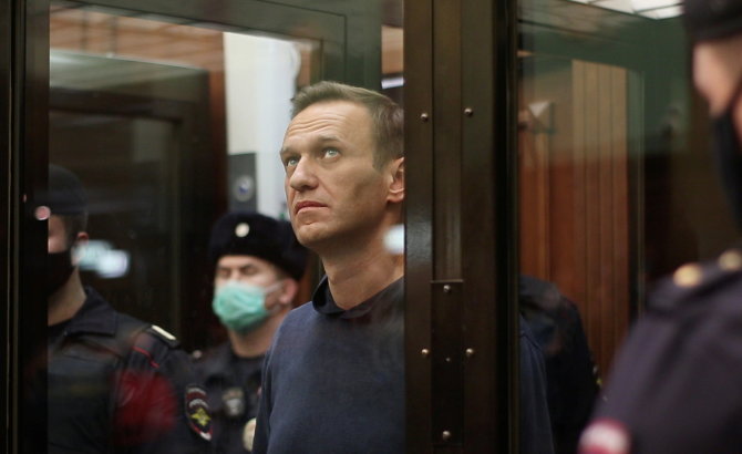 „Reuters“/„Scanpix“ nuotr./Aleksejus Navalnas teisme