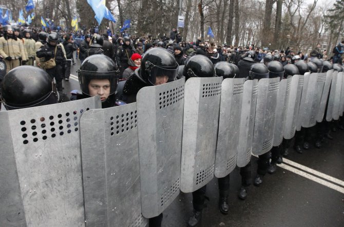 „Reuters“/„Scanpix“ nuotr./Opozicijos mitingas Kijevo Nepriklausomybės aikštėje