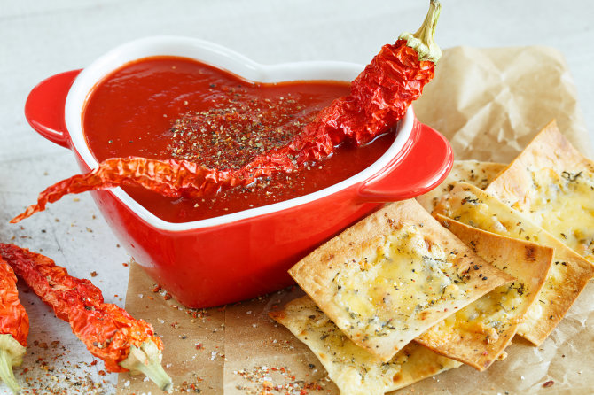 Shutterstock nuotr./Ugninga kreminė pomidorų sriuba.