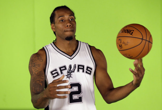 „Scanpix“/AP nuotr./Kawhi Leonardas bus „Spurs“ lyderis