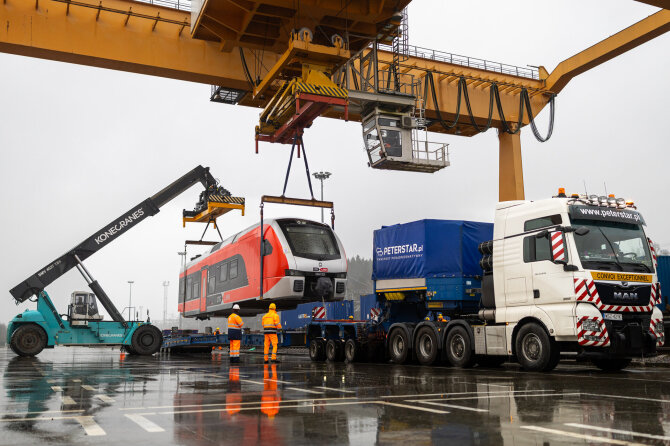 Bendrovės nuotr./Baterinis „Stadler“ traukinys