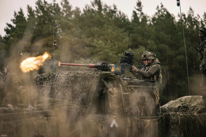 11-osios oro pajėgų brigados nuotr./NATO pajėgų pratybos