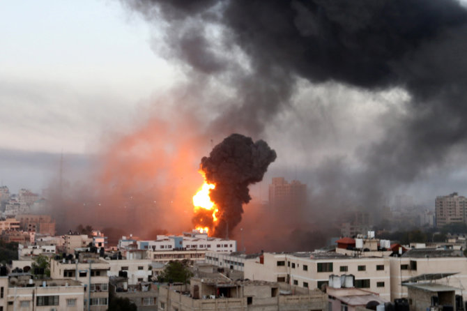 „Reuters“/„Scanpix“ nuotr./Izraelio aviacijos smūgiai Gazoje