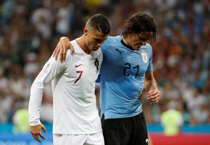 „Reuters“/„Scanpix“ nuotr./Cristano Ronaldo ir Edinsonas Cavani 