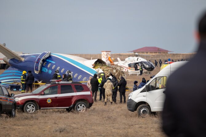 Bendrovės „Azerbaijan Airlines“ lėktuvo katastrofa / Isa Tazhenbayev / ZUMAPRESS.com