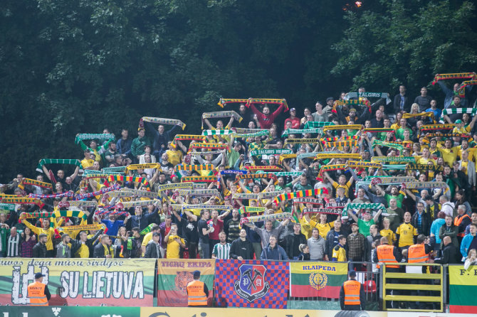 Žygimanto Gedvilos / 15min nuotr./Lietuvos ir Škotijos rinktinių fanai