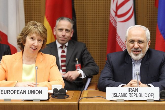AFP/„Scanpix“ nuotr./ES atstovė Catherine Ashton ir Irano užsienio reikalų ministras Mohammadas Javadas Zarifas