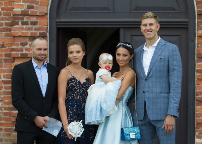 Vyginto Skaraičio nuotr./Gabrielės Rutkauskienės-Vashos ir Ronaldo Rutkausko dukros krikštynos