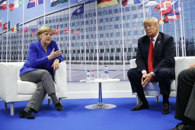 „Scanpix“/AP nuotr./Angela Merkel ir Donaldas Trumpas