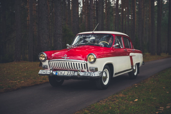 Vytauto Pilkausko nuotr./Antros kartos GAZ 21 „Volga“, vadinta ryklio ūsais