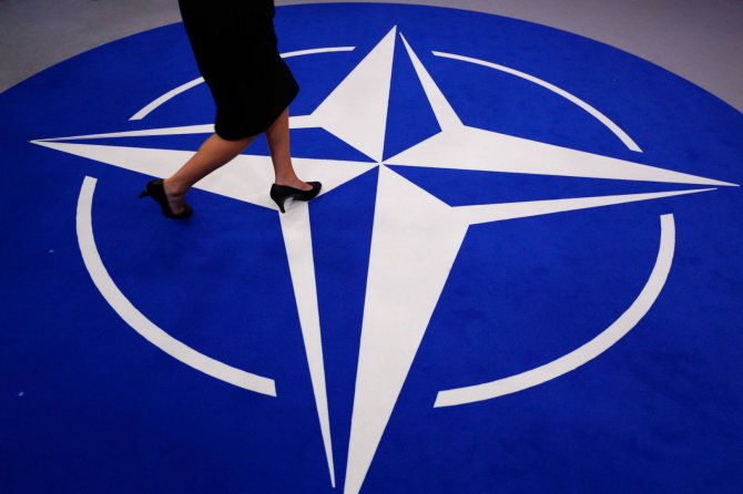 AFP/„Scanpix“ nuotr./NATO emblema