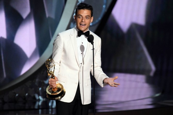 „Scanpix“ nuotr./Rami Malekas 2016 metais laimėjo „Emmy“ apdovanojimą geriausio aktoriaus kategorijoje