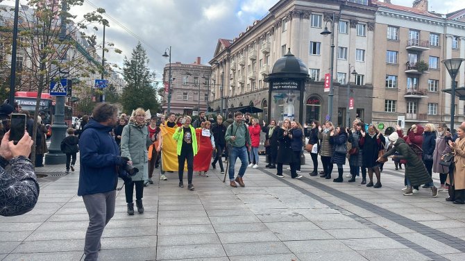 Robertos Salynės/15min nuotr./Mokytojai pasiekė V.Kudirkos aikštę