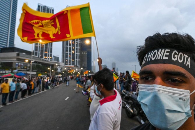 AFP/„Scanpix“ nuotr./Protestuotojai Šri Lankoje