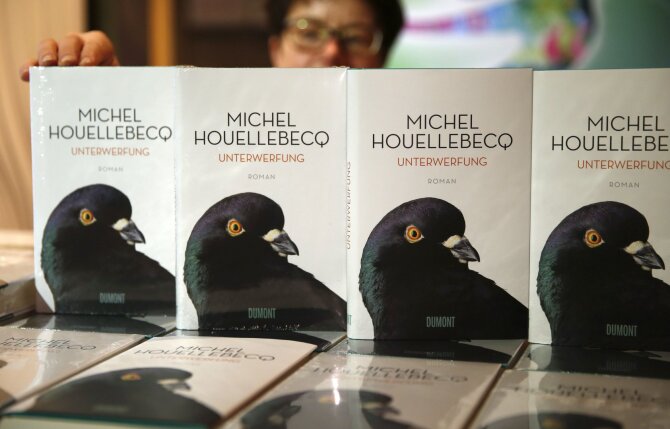 „Reuters“/„Scanpix“ nuotr./Michelio Houellebecq'o knyga