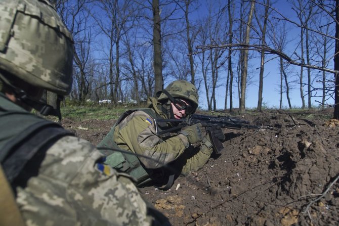 „Scanpix“/AP nuotr./Frontas Rytų Ukrainoje