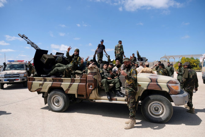 „Reuters“/„Scanpix“ nuotr./Libijos nacionalinės armijos pajėgos