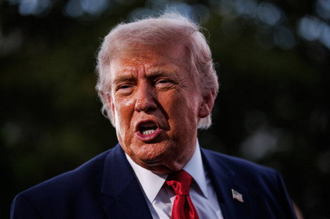 D. Trumpas / Samuel Corum - Pool via CNP / picture alliance / Consolidated News Photos
