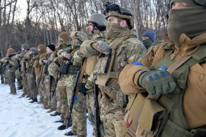 AFP/„Scanpix“ nuotr./„Azov“ kariai