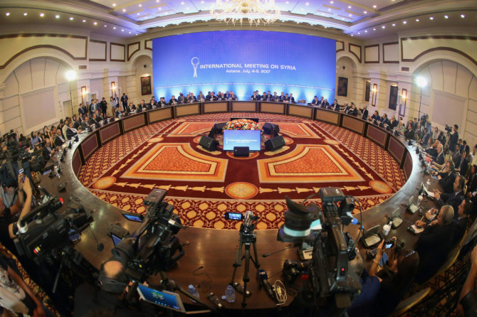 AFP/„Scanpix“ nuotr./Derybos dėl Sirijos vyksta Kazachstano sostinėje Astanoje