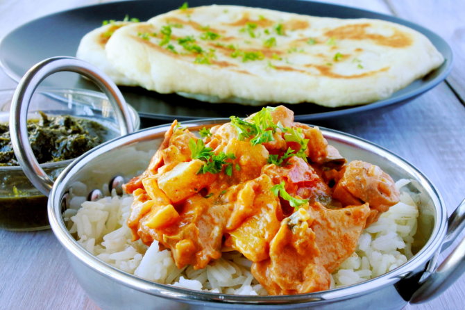 Vida Press nuotr./Indiškai ruošta vištiena su ryžiais