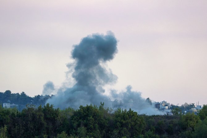 „AFP“/„Scanpix“/Izraelio pajėgos apšaudė Libano pasienio kaimą