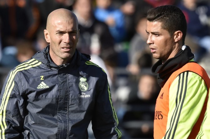 „Scanpix“ nuotr./Zinedine'as Zidane'as ir Cristiano Ronaldo