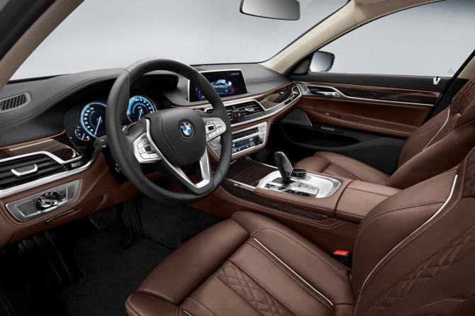 BMW nuotr./„BMW 740e iPerformance“