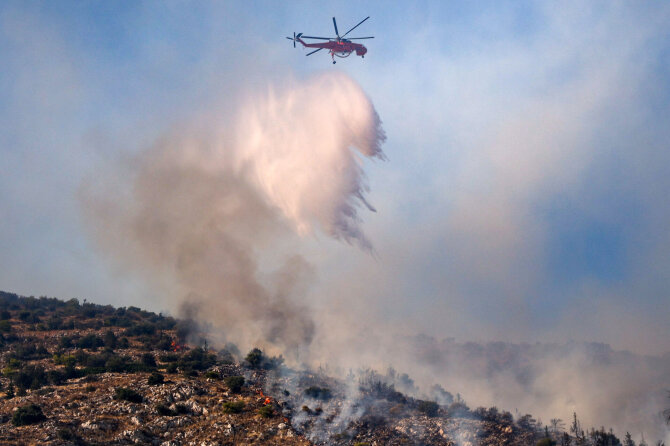Gaisrai Graikijoje / AFP